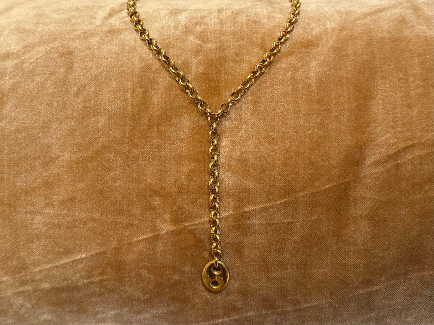 Golden Rollo Necklace